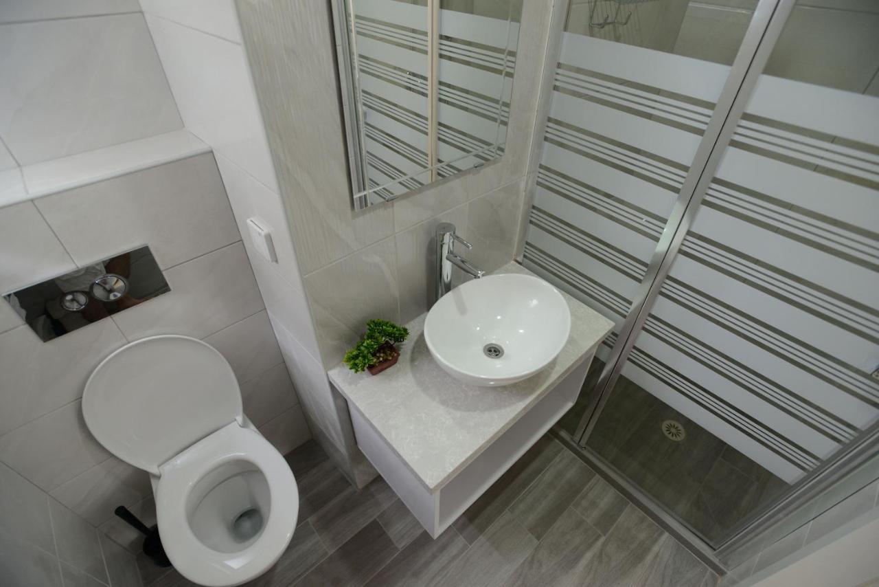 Olga Beach Apartment 28 Haifa Eksteriør billede